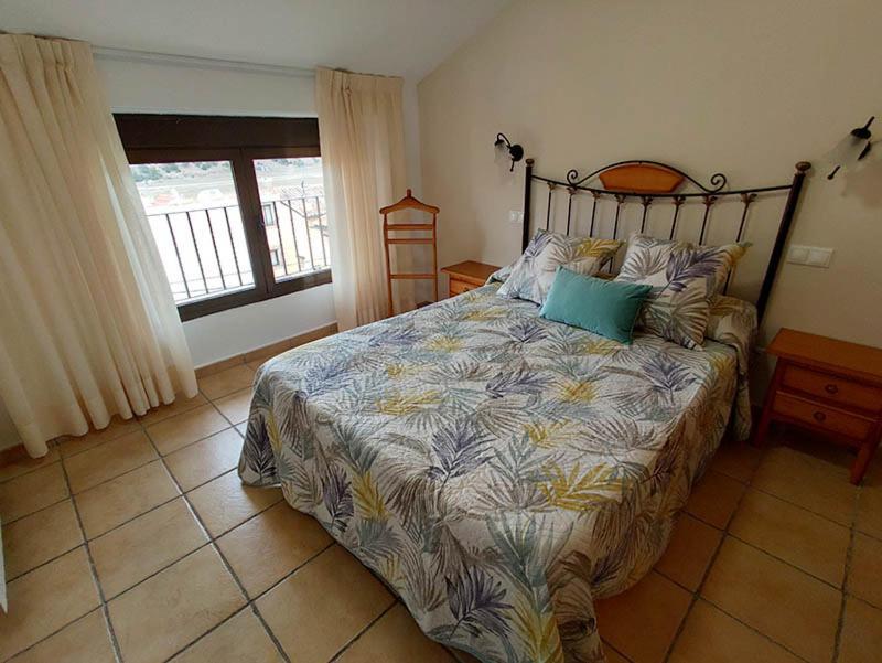 Pensión Royuela Hostal *
